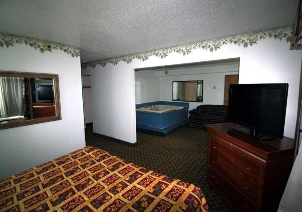 Norwood Inn Minneapolis 로즈빌 외부 사진